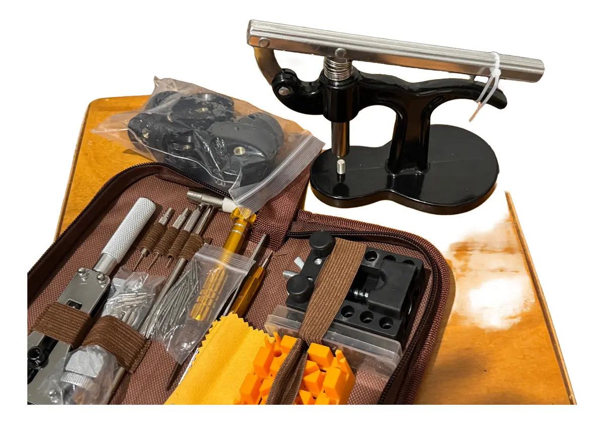 Kit Set De Herramientas Para Reparación De Relojes con Prensa