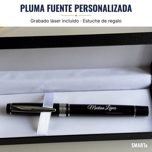 Pluma fuente personalizada negra y plateada con grabado, en estuche de regalo SMARTa